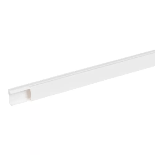 Legrand - Műanyag csatorna 40x16mm tetővel fehér öntapadós (638159)