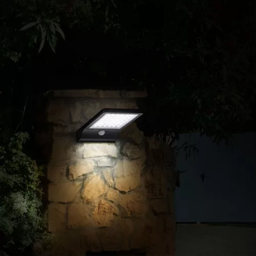 Modee Lighting LED Szolár Napelemes Reflektor WS107 + sensor (300 lumen)