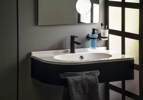 BEMETA DARK Szappanadagoló, 80x190x133mm, 230ml, fekete (104109010) (XR101B)