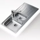 Teka UNIVERSO 1 1/2C 1E beépíthető mosogató rozsdamentes acél (T-10120015)