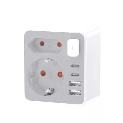   Technik Professional WG Elosztó Fali 2 utas + 2 x USB-C + 2 x USB-A + kapcsoló