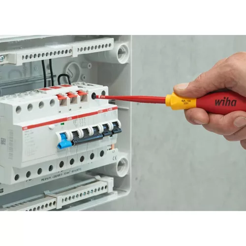 Wiha - Csavarhúzó készlet 1000V Slim Fix lapos 6 db-os 3,5/4x/5,5 PH1/PH2 PZ2 (3201K601, 38362)